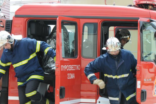 Σκόπελος: H διάσωση ασθενή από την πυροσβεστική (βίντεο)
